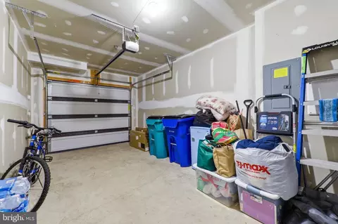 Entry Way - 5904 Krantz Dr, Frederick, MD 21703 photo 6 of 9