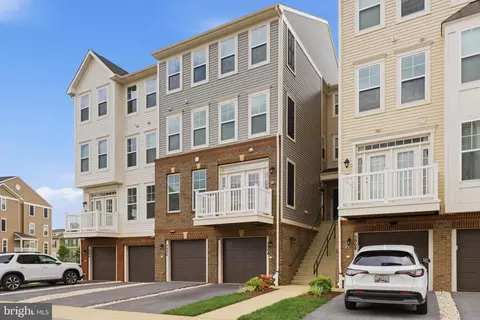Exterior - 5904 Krantz Dr, Frederick, MD 21703 photo 3 of 11