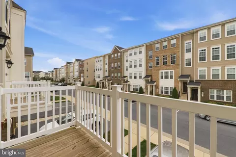 Exterior - 5904 Krantz Dr, Frederick, MD 21703 photo 6 of 11
