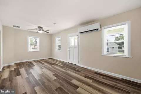 Living - 313 E Main St, Thurmont, MD 21788 photo 1 of 1