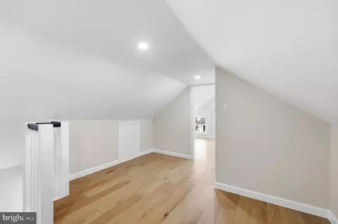Entry Way - 313 E Main St, Thurmont, MD 21788 photo 13 of 15
