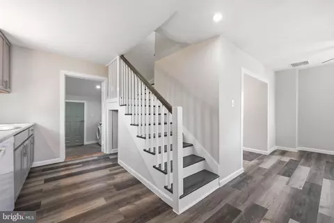 Entry Way - 313 E Main St, Thurmont, MD 21788 photo 8 of 15