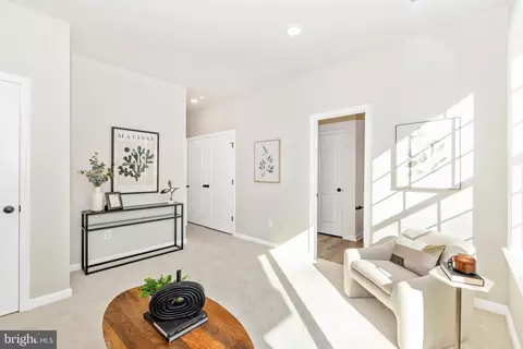 Entry Way - 306 Baughmans Ln # G, Frederick, MD 21702 photo 1 of 8