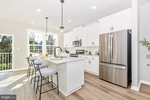 Kitchen - 306 Baughmans Ln # G, Frederick, MD 21702 photo 2 of 2