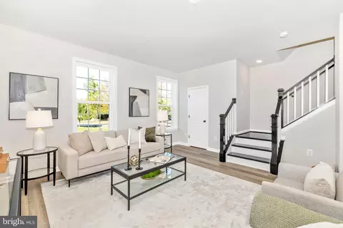 Entry Way - 306 Baughmans Ln # G, Frederick, MD 21702 photo 5 of 8