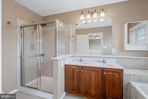 Bath - 2620 Emerson Dr, Frederick, MD 21702 photo 1 of 3