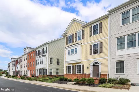 Exterior - 9064 Knott Ln, Frederick, MD 21704 photo 5 of 7