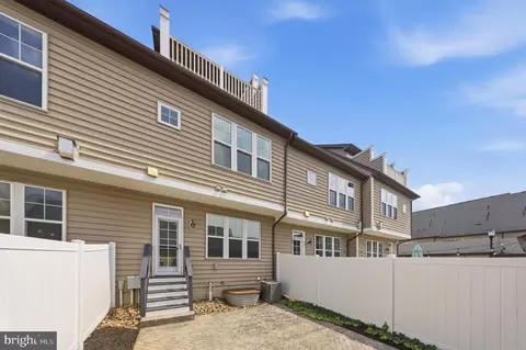 Exterior - 747 Holden Rd, Frederick, MD 21701 photo 7 of 13