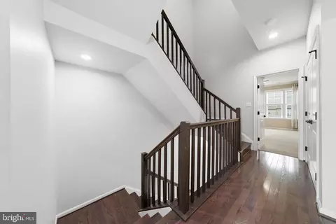 Entry Way - 747 Holden Rd, Frederick, MD 21701 photo 13 of 17