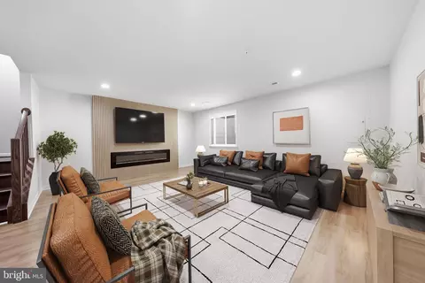 Living - 747 Holden Rd, Frederick, MD 21701 photo 3 of 5
