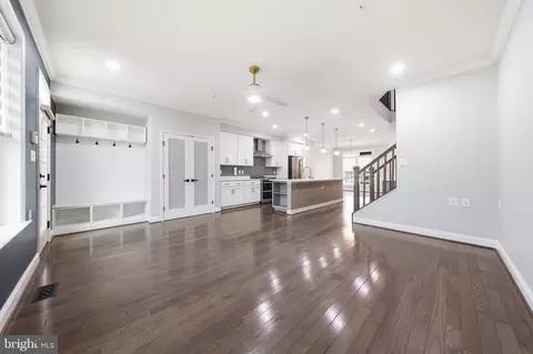 Entry Way - 747 Holden Rd, Frederick, MD 21701 photo 10 of 17