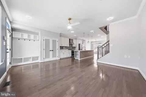 Entry Way - 747 Holden Rd, Frederick, MD 21701 photo 12 of 17