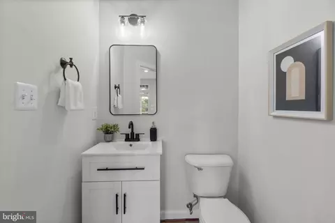 Entry Way - 9237 Charterhouse Rd, Frederick, MD 21704 photo 7 of 10