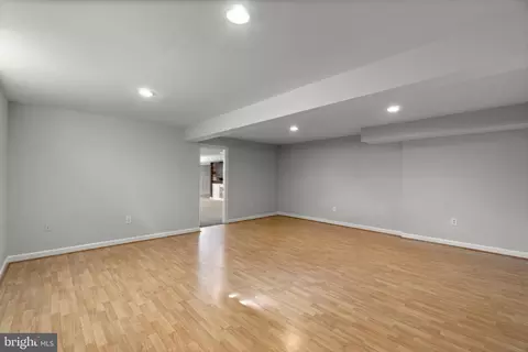 Living - 9237 Charterhouse Rd, Frederick, MD 21704 photo 5 of 5