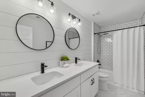 Bath - 9237 Charterhouse Rd, Frederick, MD 21704 photo 3 of 4