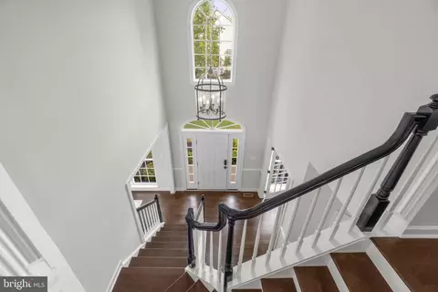 Entry Way - 9237 Charterhouse Rd, Frederick, MD 21704 photo 8 of 10