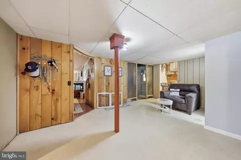 Entry Way - 19 Norva Ave, Frederick, MD 21701 photo 6 of 7