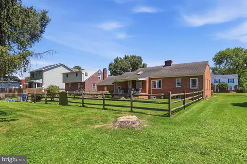 Exterior - 19 Norva Ave, Frederick, MD 21701 photo 5 of 10