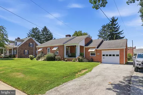 Exterior - 19 Norva Ave, Frederick, MD 21701 photo 3 of 10