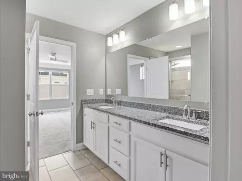 Entry Way - 710 Brengle Dr, Frederick, MD 21701 photo 4 of 6