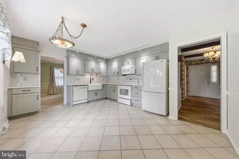 Kitchen - 7405 Hillside Dr, Frederick, MD 21702 photo 1 of 2