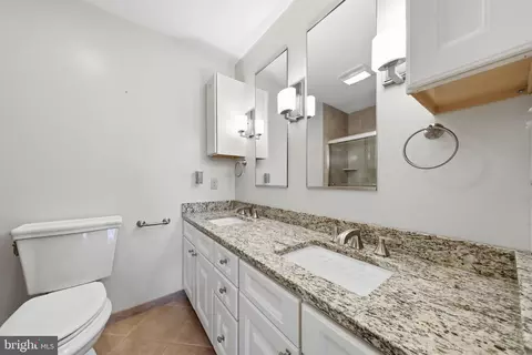 Bath - 7405 Hillside Dr, Frederick, MD 21702 photo 3 of 3