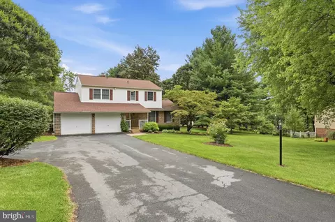 Exterior - 7405 Hillside Dr, Frederick, MD 21702 photo 4 of 14