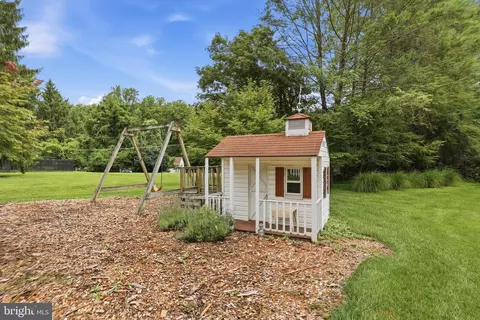 Exterior - 7405 Hillside Dr, Frederick, MD 21702 photo 14 of 14