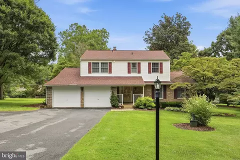 Exterior - 7405 Hillside Dr, Frederick, MD 21702 photo 3 of 14