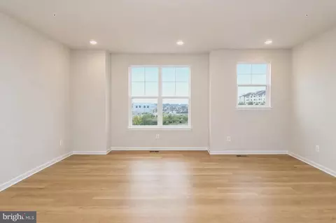 Living - 402 Matlock Ln, Frederick, MD 21701 photo 2 of 3