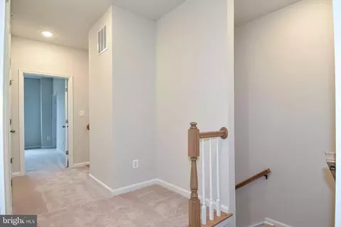 Entry Way - 402 Matlock Ln, Frederick, MD 21701 photo 12 of 15