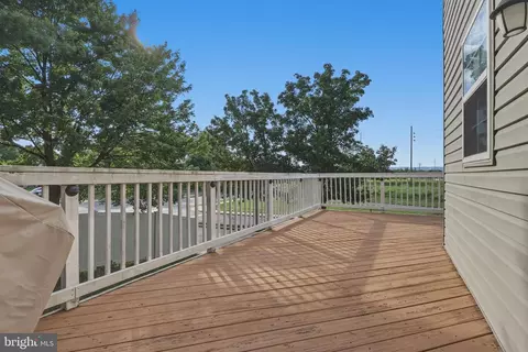 Exterior - 900 Turning Point Ct, Frederick, MD 21701 photo 2 of 6