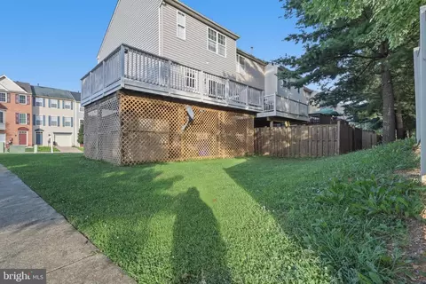 Exterior - 900 Turning Point Ct, Frederick, MD 21701 photo 4 of 6