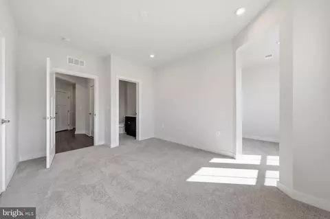 Entry Way - 3510 Starlight St #401, Frederick, MD 21704 photo 8 of 19