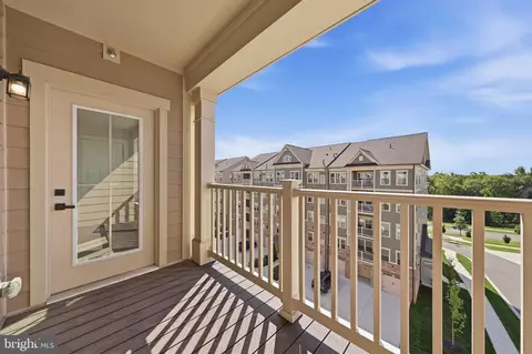 Exterior - 3510 Starlight St #401, Frederick, MD 21704 photo 7 of 9