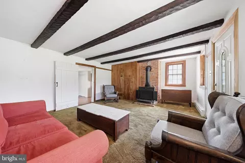 Living - 11801 Warner Rd, Keymar, MD 21757 photo 2 of 7