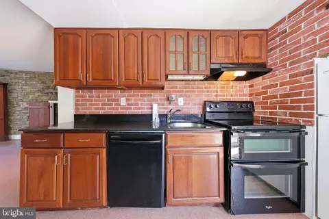 Kitchen - 11801 Warner Rd, Keymar, MD 21757 photo 2 of 3