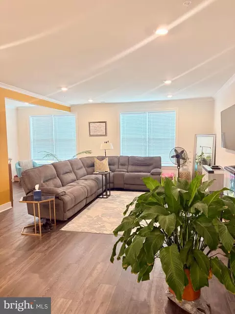 Living - 7135 Delegate Pl, Frederick, MD 21703 photo 2 of 2