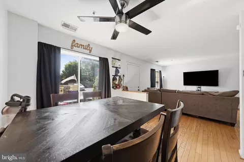 Dining - 125 Heathfield Dr, Frederick, MD 21702 photo 3 of 4
