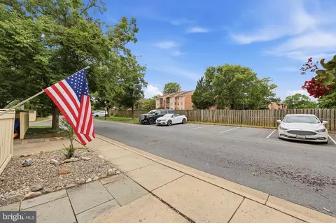 Exterior - 125 Heathfield Dr, Frederick, MD 21702 photo 10 of 14