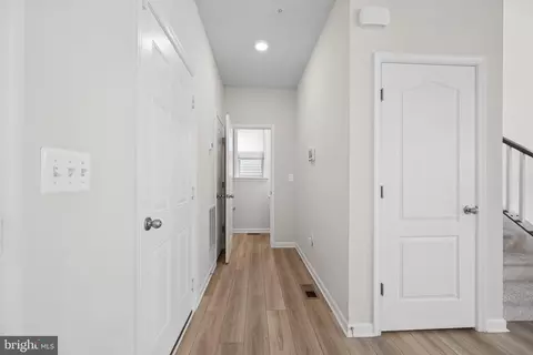Entry Way - 1701 Evansberry Dr, Frederick, MD 21701 photo 18 of 31