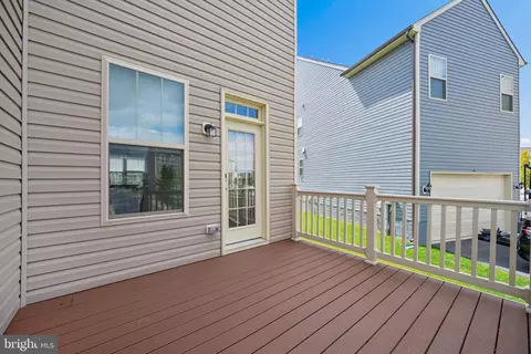 Exterior - 1701 Evansberry Dr, Frederick, MD 21701 photo 3 of 5