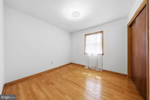 Bedroom - 7913 Juniper Dr, Frederick, MD 21702 photo 5 of 7