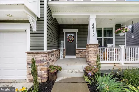 Exterior - 5613 Zoe Ln, Frederick, MD 21704 photo 4 of 7