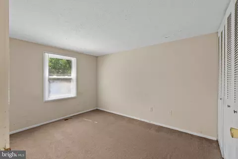 Bedroom - 1312 Hillcrest Dr, Frederick, MD 21703 photo 2 of 2