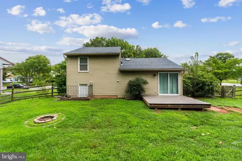Exterior - 1312 Hillcrest Dr, Frederick, MD 21703 photo 4 of 6