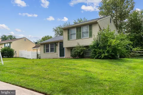 Exterior - 1312 Hillcrest Dr, Frederick, MD 21703 photo 2 of 6
