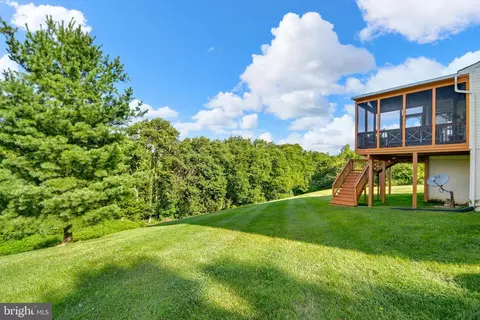 Exterior - 8 N Pointe Ter, Middletown, MD 21769 photo 5 of 6