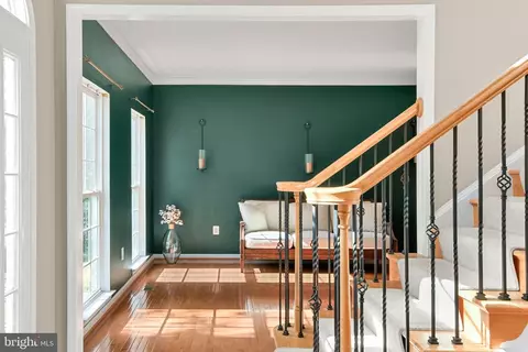 Entry Way - 8 N Pointe Ter, Middletown, MD 21769 photo 3 of 14