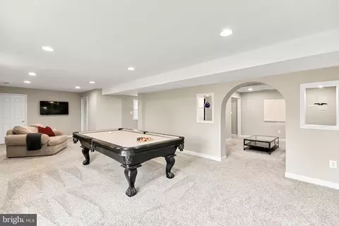Entry Way - 8 N Pointe Ter, Middletown, MD 21769 photo 13 of 14